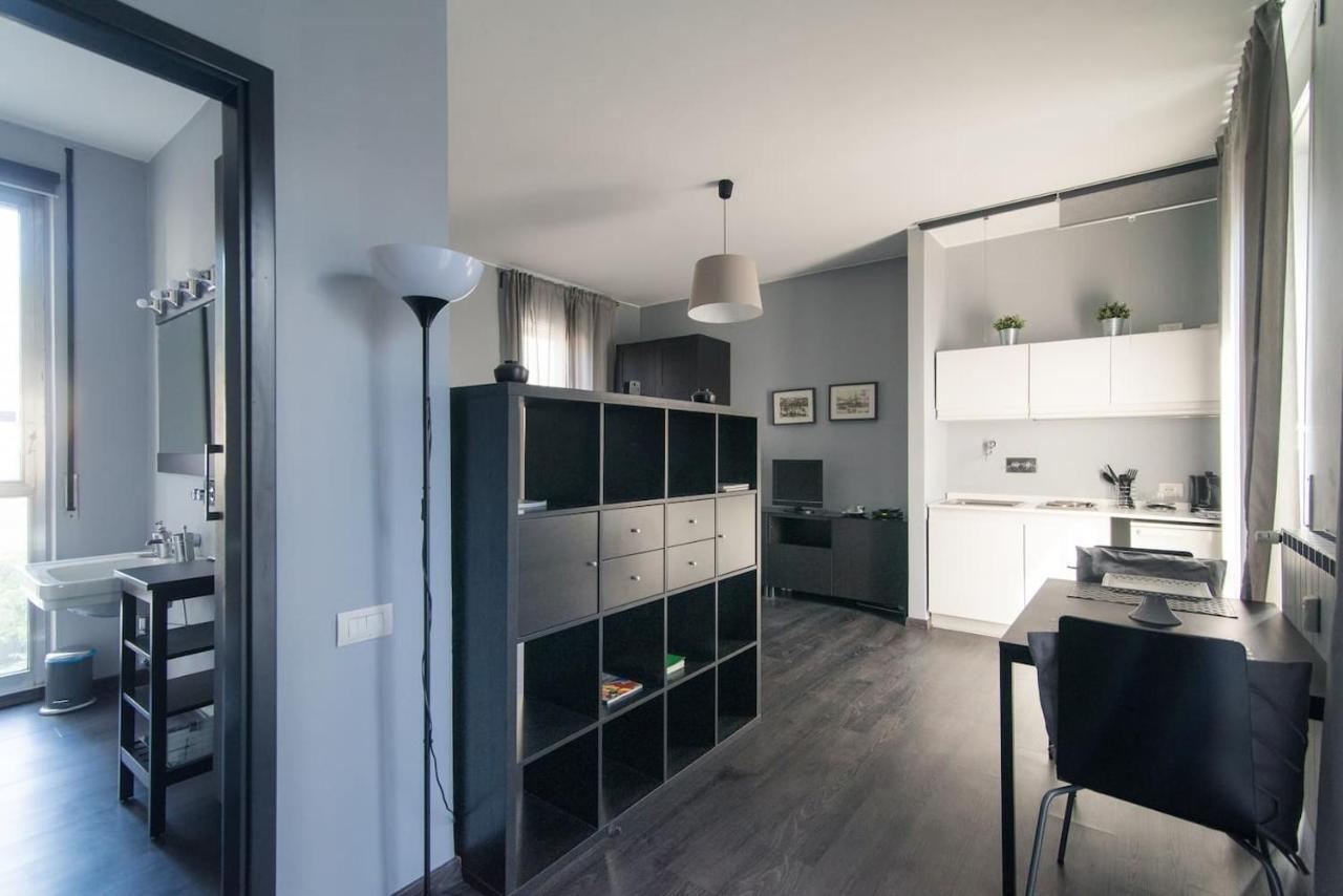 Via Mentana 32 - The House Of Travelers Appartement Como Buitenkant foto