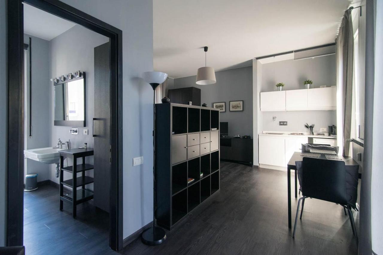 Via Mentana 32 - The House Of Travelers Appartement Como Buitenkant foto