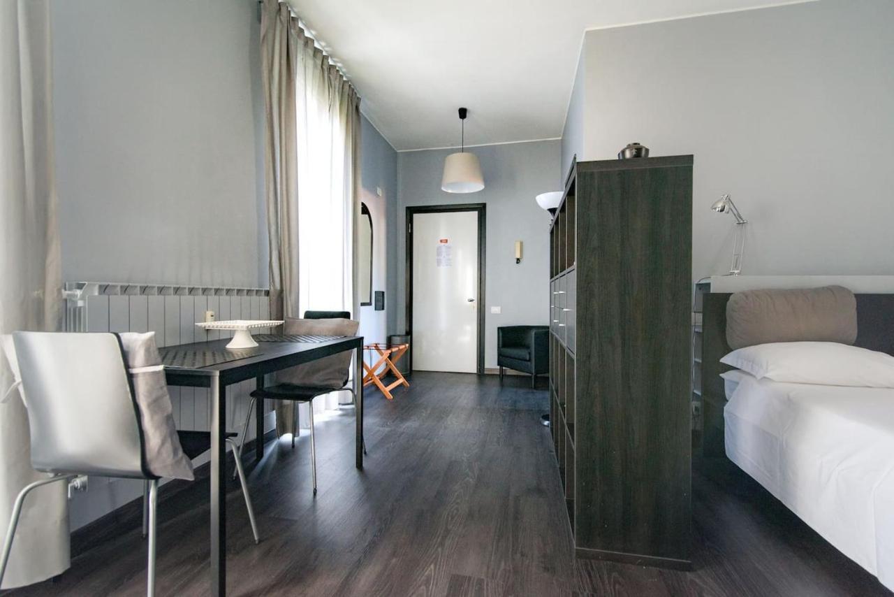Via Mentana 32 - The House Of Travelers Appartement Como Buitenkant foto