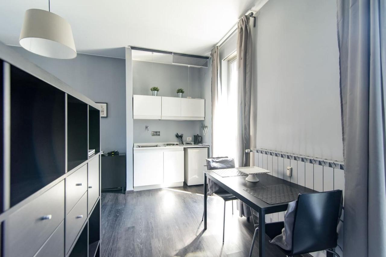 Via Mentana 32 - The House Of Travelers Appartement Como Buitenkant foto