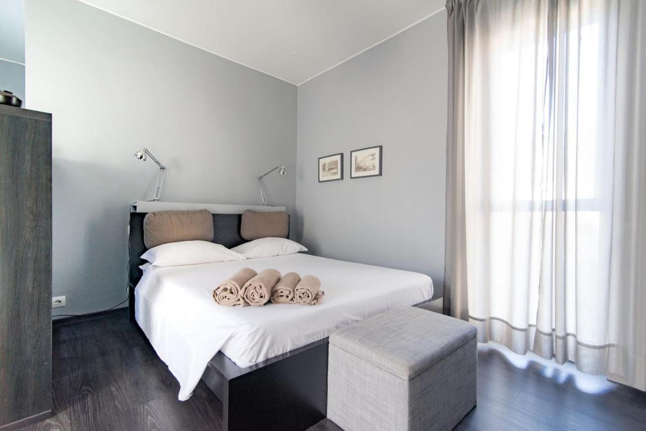 Via Mentana 32 - The House Of Travelers Appartement Como Buitenkant foto